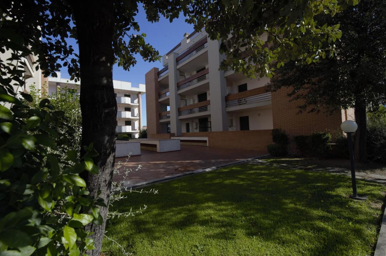 Le Residenze Di Santa Costanza - Mirto/Corbezzolo Aparthotel San Vincenzo Exterior foto